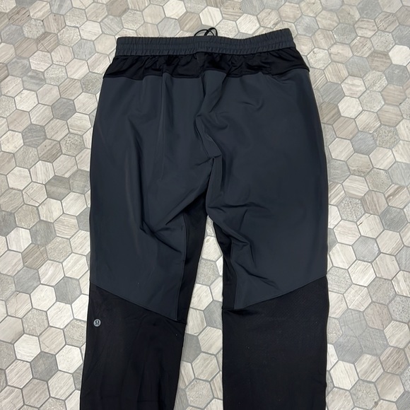 {Lululemon}Mens Sz L Charcoal Gray & Black Joggers w/Elastic Waist & Tie - Picture 6 of 11
